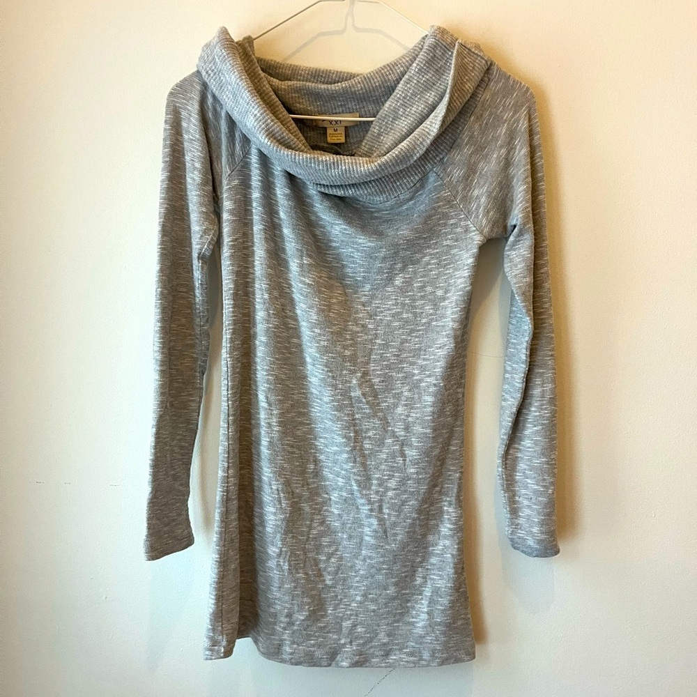 Long sleeve lightweight cowl neck sweater grey casual Y2K women’s medium
